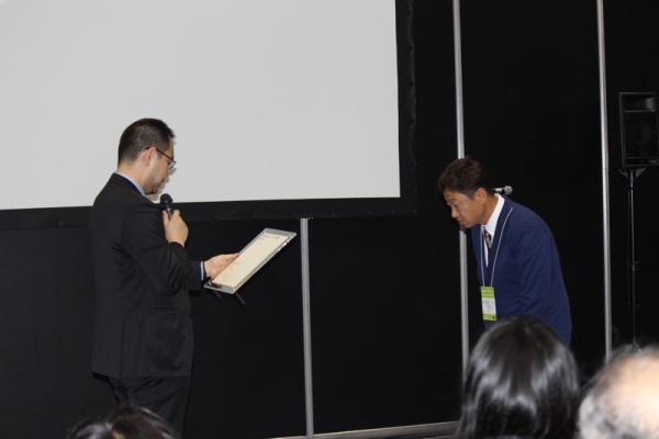 01003c1053d146c2c4b736792fbd09448d64e3e464