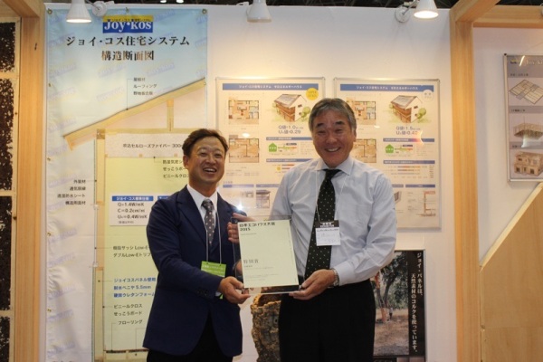 013e30249c0391fff4a057accf8823c921d41f82b3