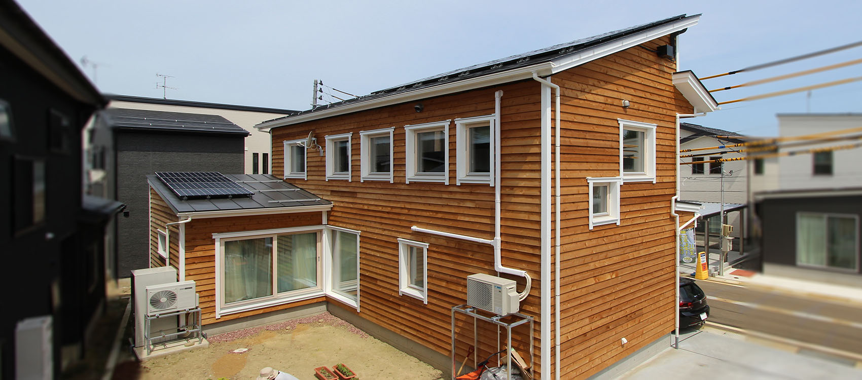 新潟県長岡市の注文住宅・新築・注文住宅・デザイン住宅なら・身体と環境に優しい健康住宅を建てる加藤建築。全棟小さなエアコン1台の冷暖房で1年中快適に過ごせる、夢のような家づくりを実現しています。